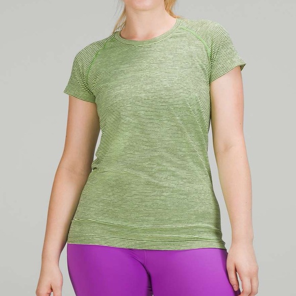 Lululemon Swiftly Tech Short Sleeve Shirt 2.0 Wee Are From Space Faded Zap Top 4 - Picture 1 of 15